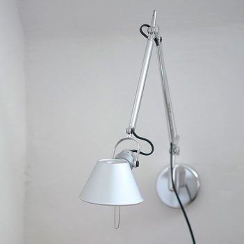 stylish-wall-lamp